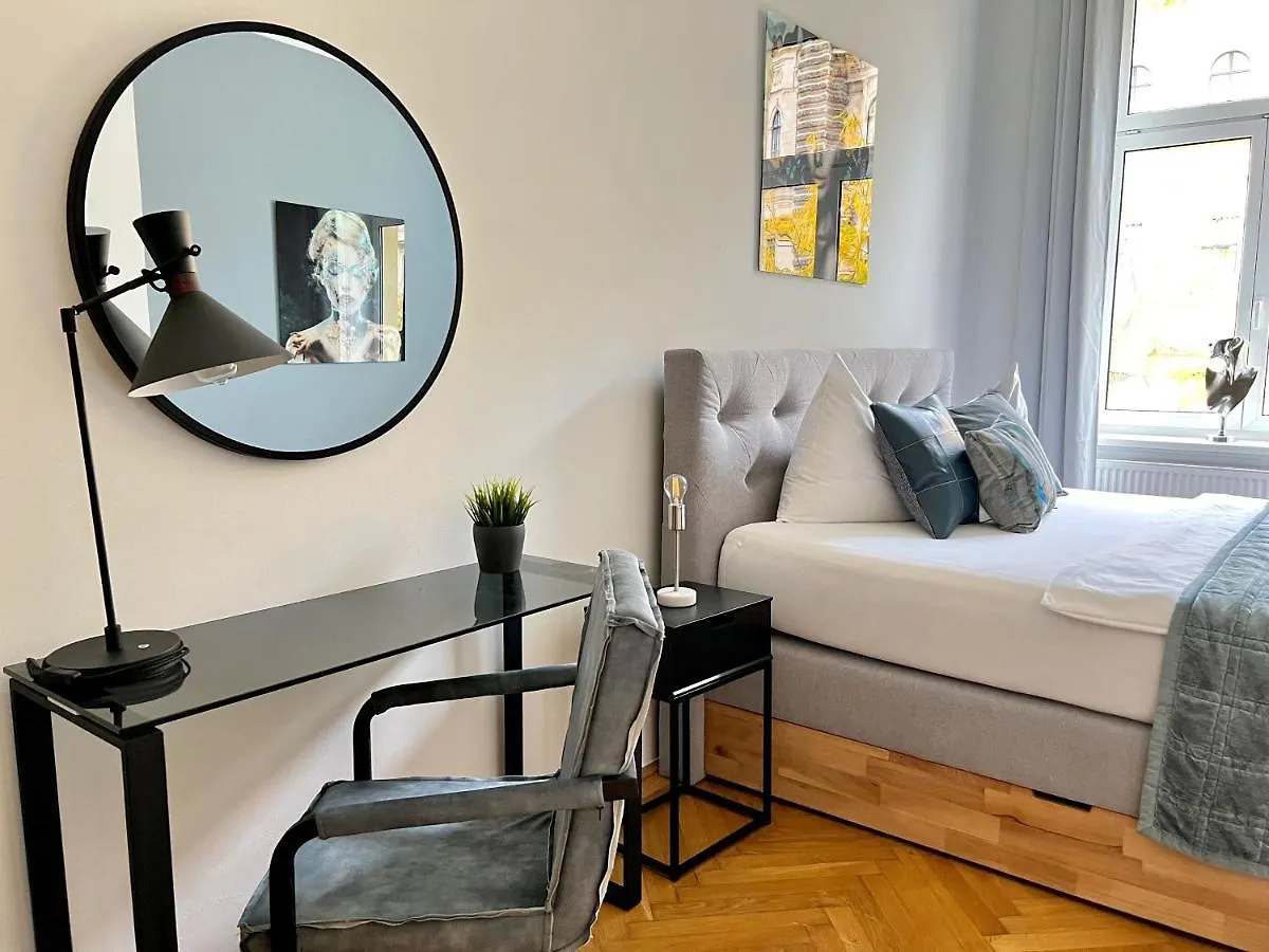 Apartment Belle Art Design Suite Im Herzen Von Wien Austria