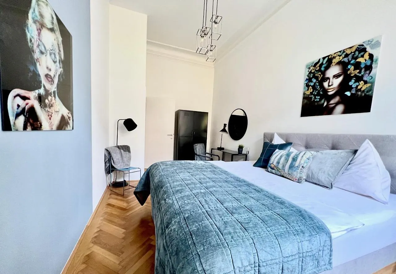 Apartment Belle Art Design Suite Im Herzen Von Wien Austria