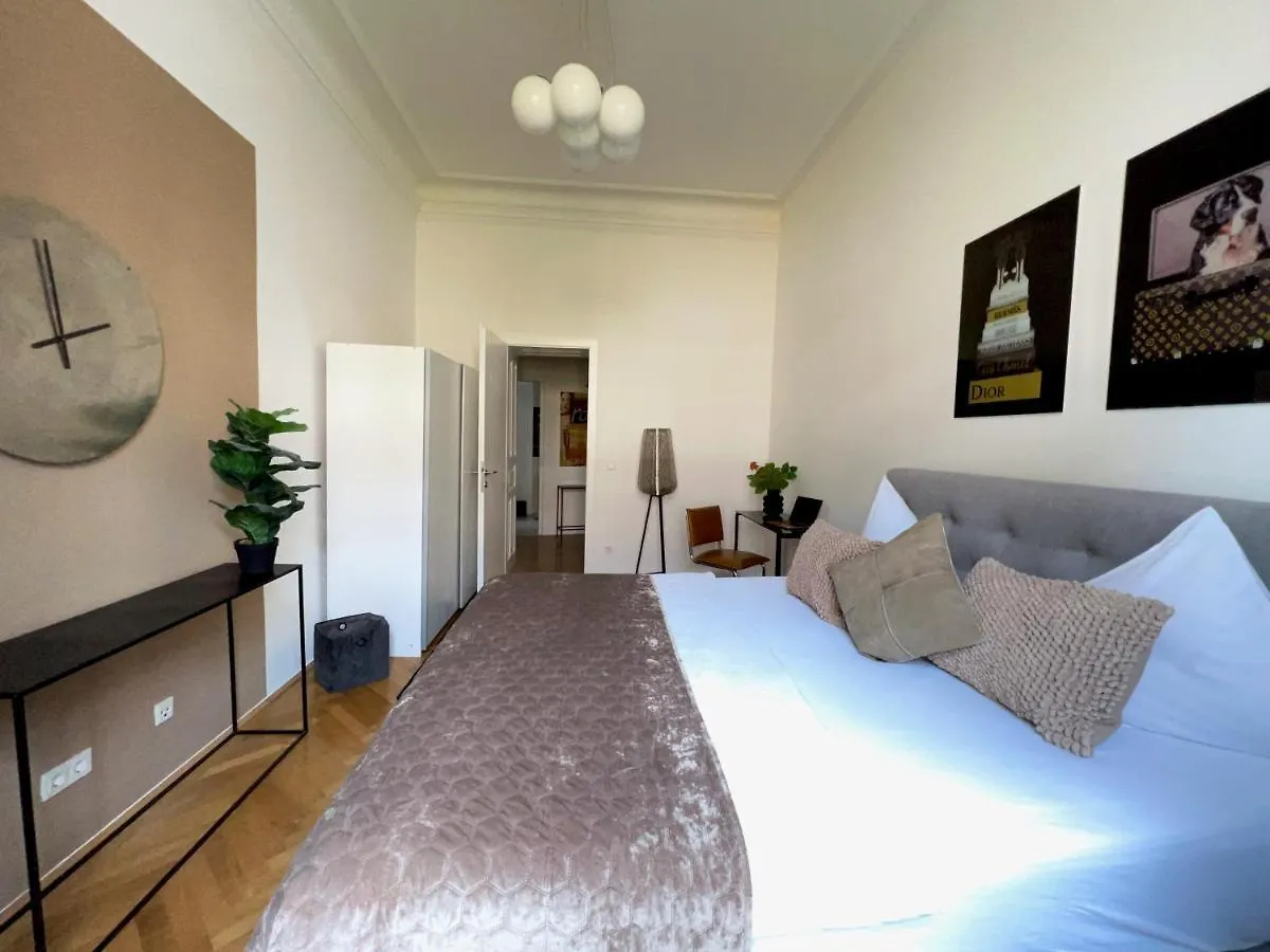 Apartment Belle Art Design Suite Im Herzen Von Wien